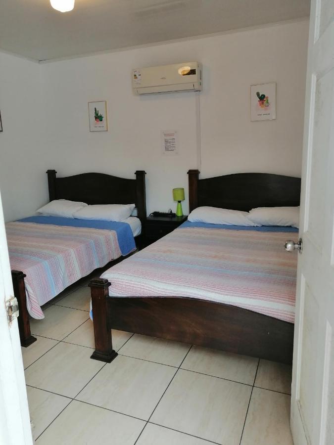 Hostal Compostela Inn David Esterno foto