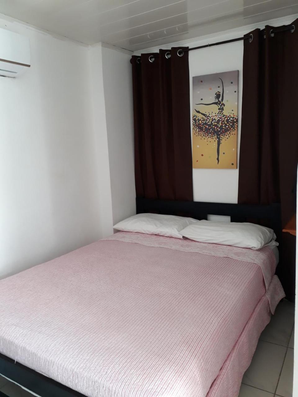 Hostal Compostela Inn David Esterno foto
