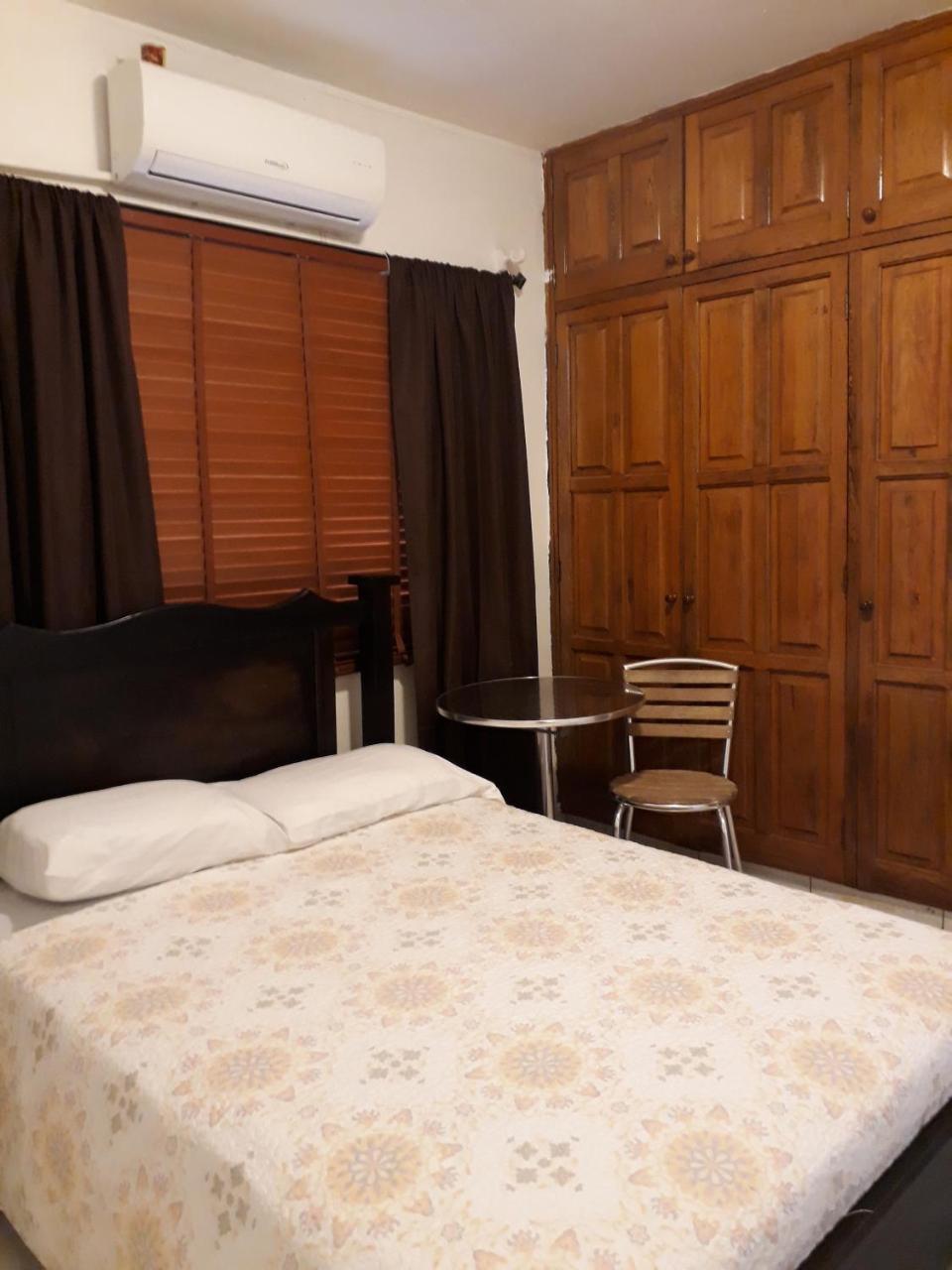 Hostal Compostela Inn David Esterno foto