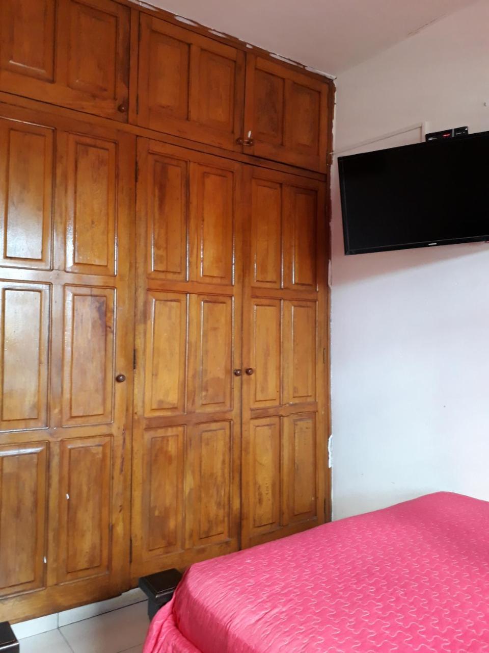 Hostal Compostela Inn David Esterno foto