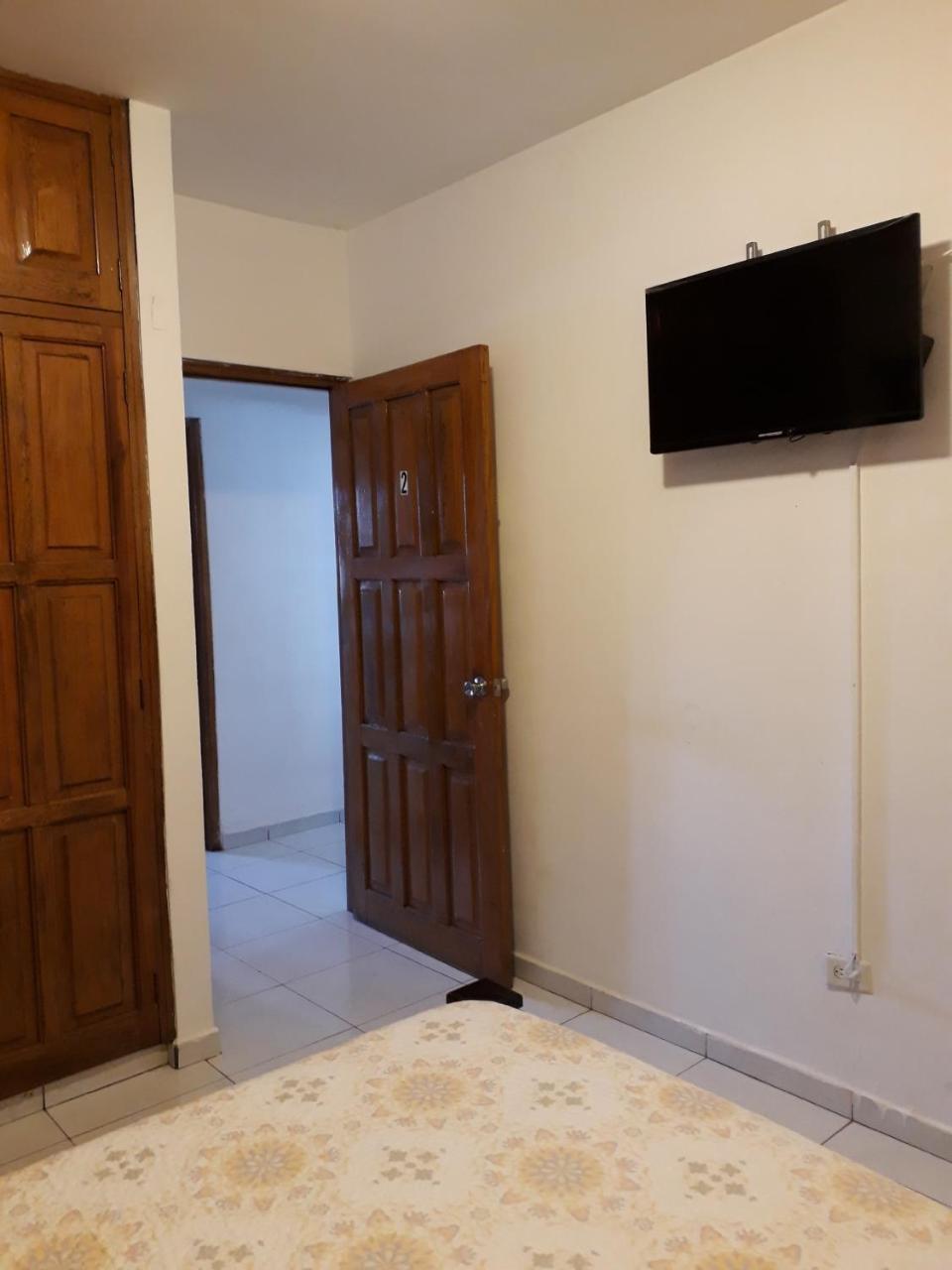 Hostal Compostela Inn David Esterno foto